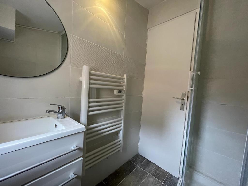 Le Confort - Calme, Ideale Couple, Business, Long Sejour Niort Exterior photo